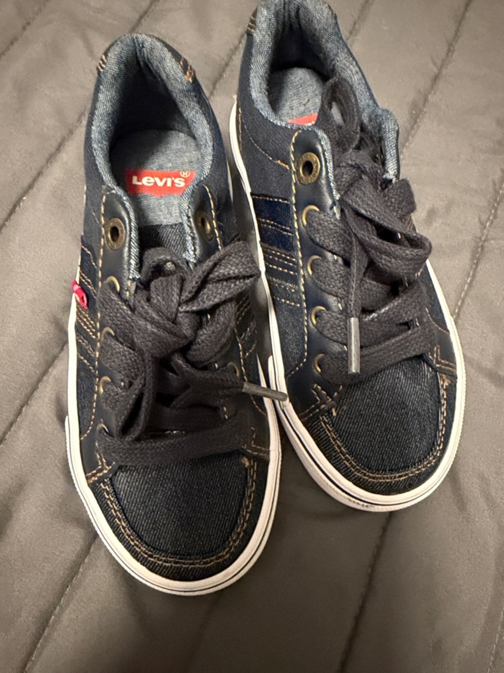 Levi's Turner Kids shoe Dark blue Navy Denim Lace-Up Sneakers size 11 boys